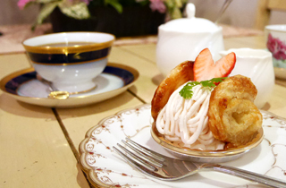 手作りケーキ　300円